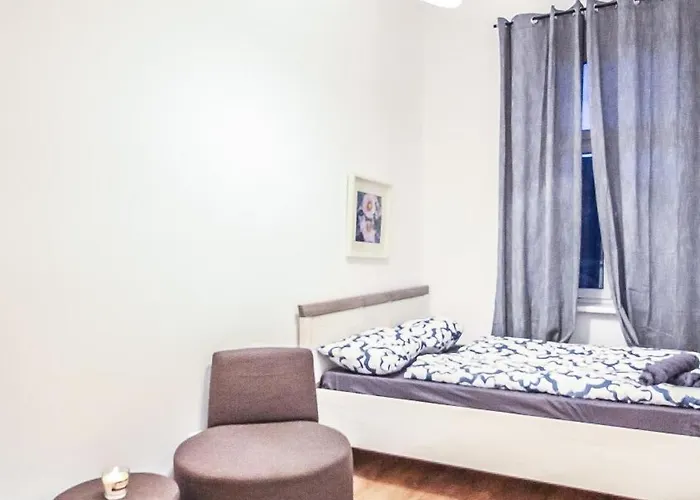 Disc Cozy In Liesing Проживання в сім'ї
