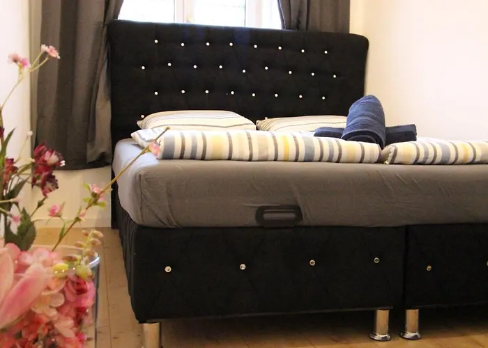 Disc Cozy In Liesing Проживання в сім'ї